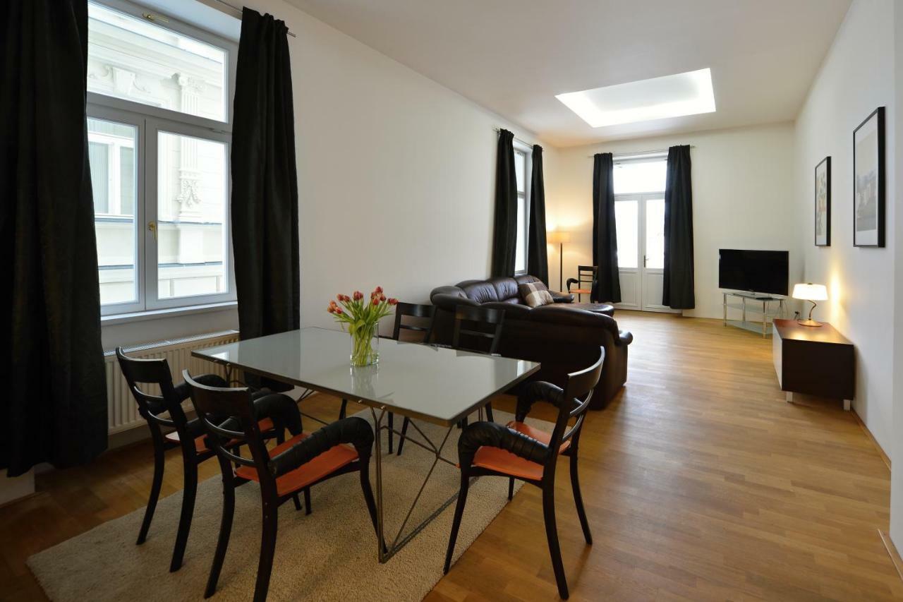 Kolonada Luxury 2 Bedroom Apartment With Balcony Marianske Lazne Exterior foto